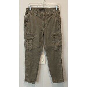 Eddie Bauer Woman’s Sz. 4 Green Cargo Light Weight Pants.